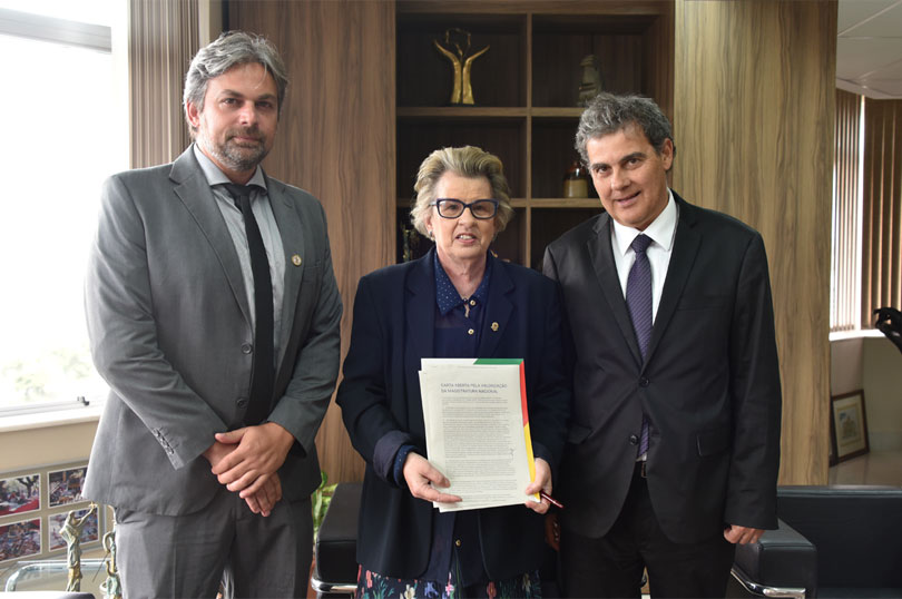 15-assinaturacartamagistrados.jpg