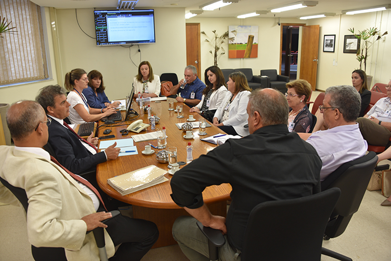 Mediação envolvendo educadores e creches de Caixas do Sul, em janeiro de 2018