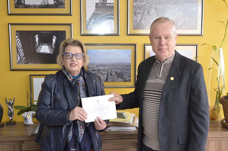 Desembargadora Vania Cunha Mattos recebe convite do juiz militar Paulo Roberto Mendes Rodrigues