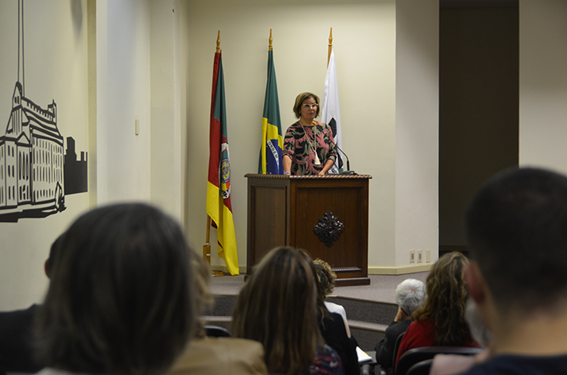 Palestrante discursando