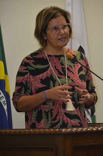 Palestrante discursando