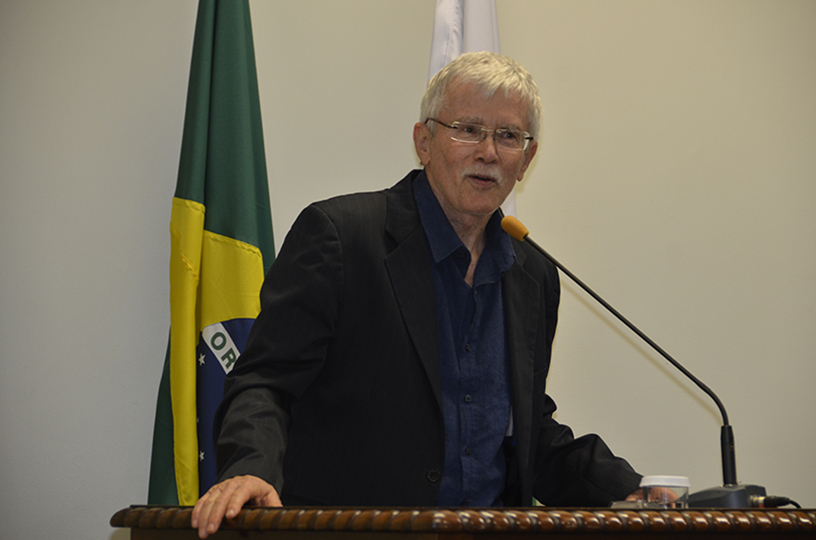 Palestrante discursando