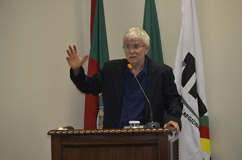 Palestrante discursando