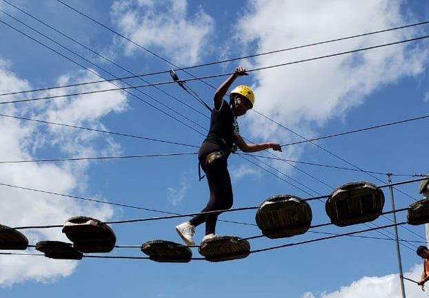 Arvorismo foi uma das atividades realizadas para integração de estudantes.