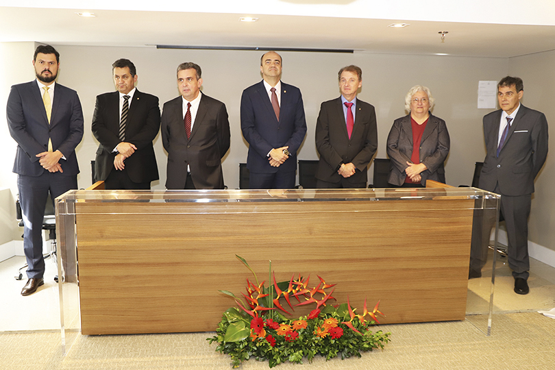 Foto com a presença do vice-presidente do TRT-RS, Ricardo Carvalho Fraga, e outros participantes da cerimônia