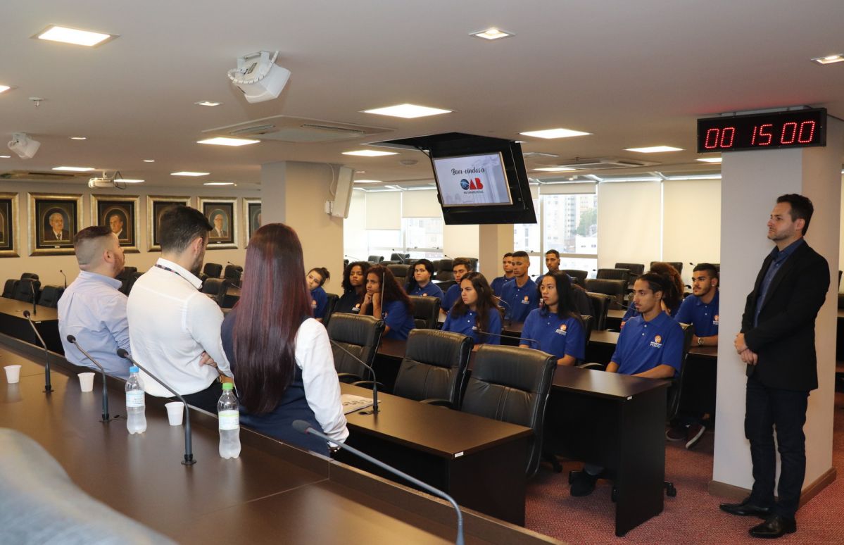 Turma do Pescar visita OAB.