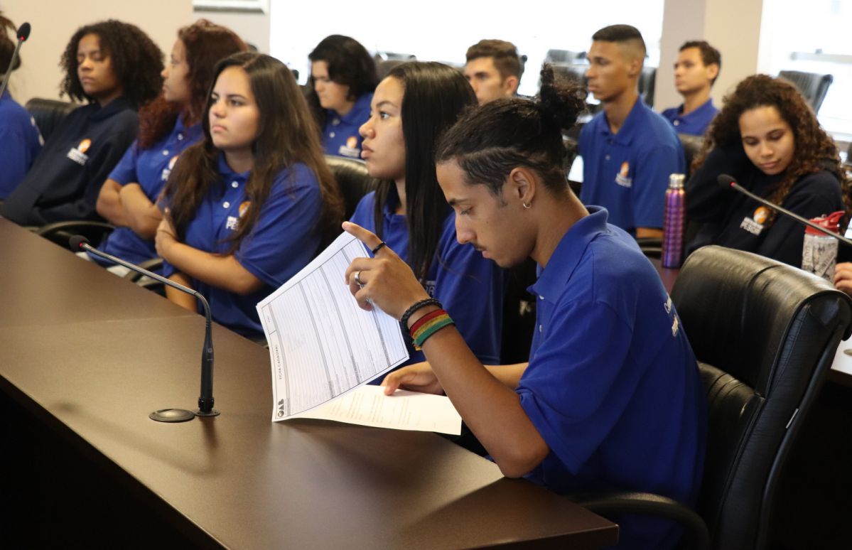 Turma do Pescar visita OAB.