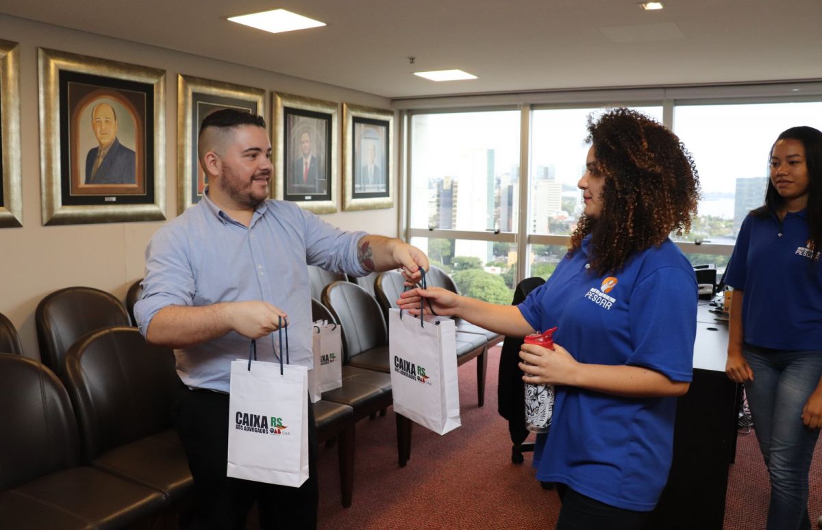 Turma do Pescar visita OAB.