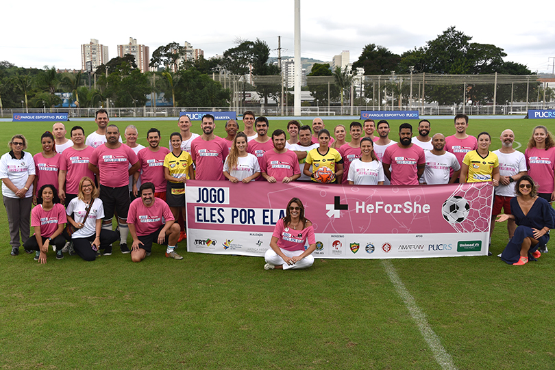 Foto posada dos jogadores e autoridades