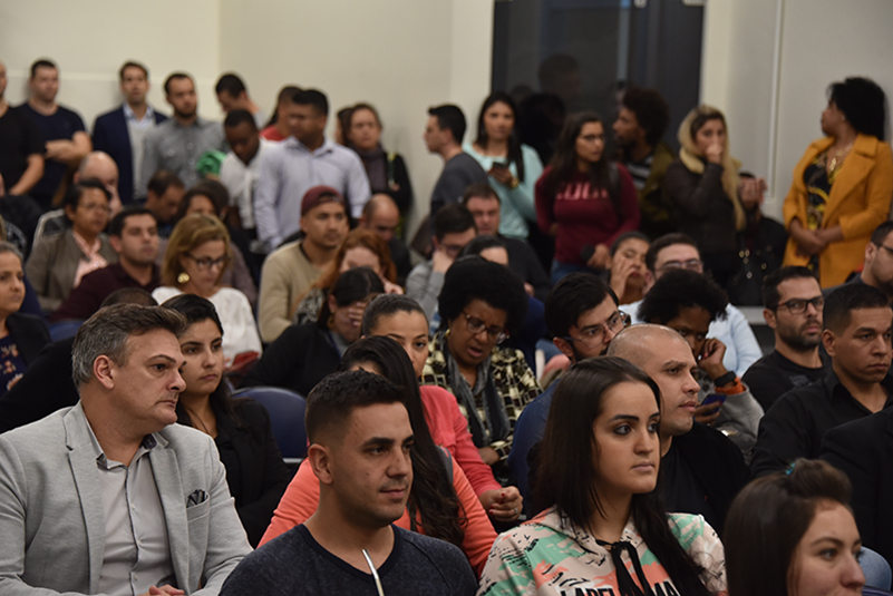 Presidente Vania ministrou aula magna do curso de Direito da Universidade Estácio de Sá, em Porto Alegre