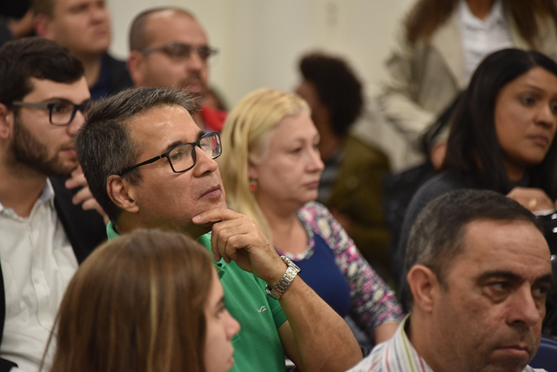Presidente Vania ministrou aula magna do curso de Direito da Universidade Estácio de Sá, em Porto Alegre