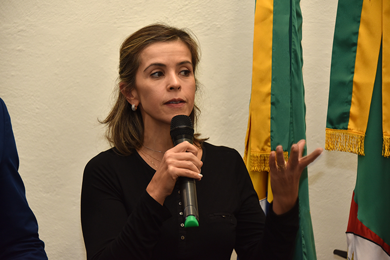 Presidente Vania ministrou aula magna do curso de Direito da Universidade Estácio de Sá, em Porto Alegre