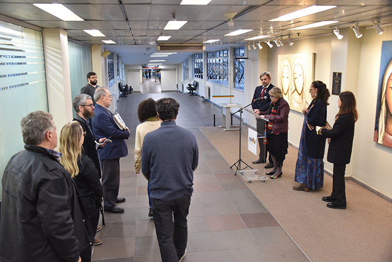 Inauguração da exposição "Gêmeas"