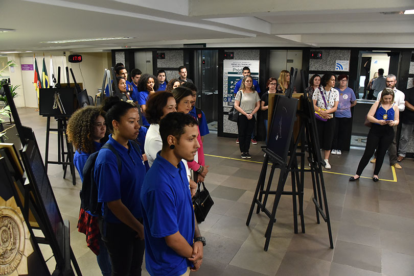 cerimônia de inauguração da exposição