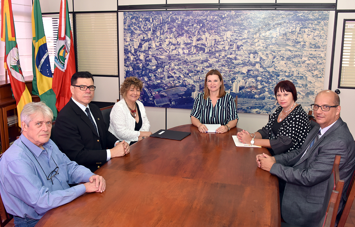 Ruy Noronha, Paulo André Cordovil, Carmen Gonzalez, Fátima Daudt, Bárbara Casaletti e Alexandre Sperb