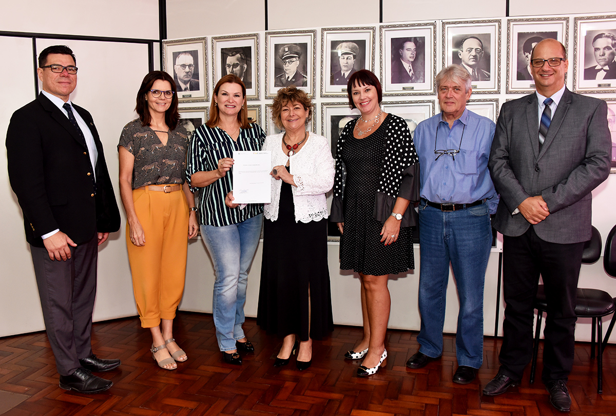 Paulo André Cordovil, Roberta de Oliveira, Fátima Daudt, Carmen Gonzalez, Bárbara Casaletti, Ruy Noronha e Alexandre Sperb