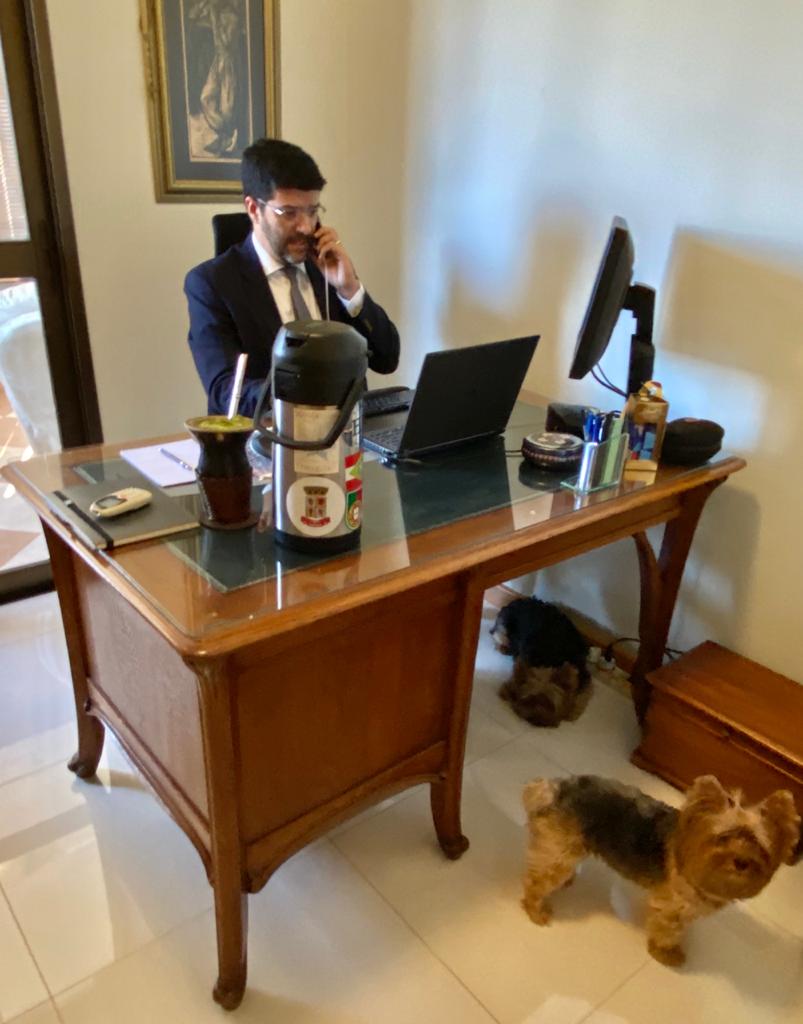 Desembargador Francisco Rossal conduziu a reunião a distância