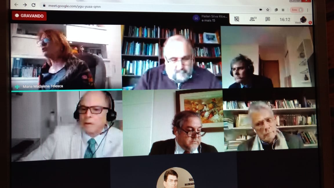 Foto de um monitor onde está sendo transmitida a sessão da 3ª Turma referida na notícia.