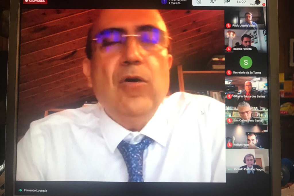 Foto de tela de computador onde estava sendo transmitida a sessão