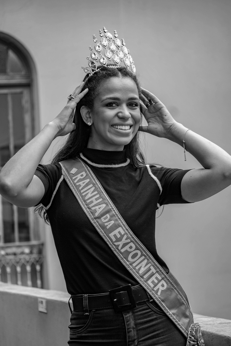 Rochele da Silva Lino (rainha da Expointer 2016, rainha do carnaval de Porto Alegre 2015, servidora da Secretaria de Cultura do Estado)
