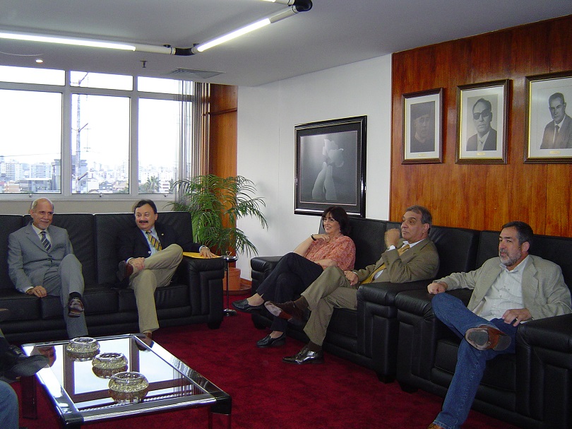 Des. Ghisleni, Ministro Walmir, Desa. Beatriz Sanvicente, Des. Juraci e Des. Milton.