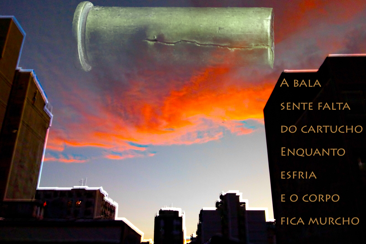 imagem do céu de uma cidade ao entardecer, com um grande projétil usado sobreposto. texto: "a bala/sente falta/do cartucho/enquanto/esfria/e o corpo/fica murcho"