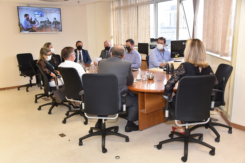 Foto da reunião de mediação.