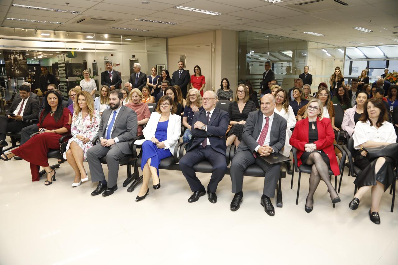 Foto da inauguração da Galeria dos Ouvidores e Vice-ouvidores