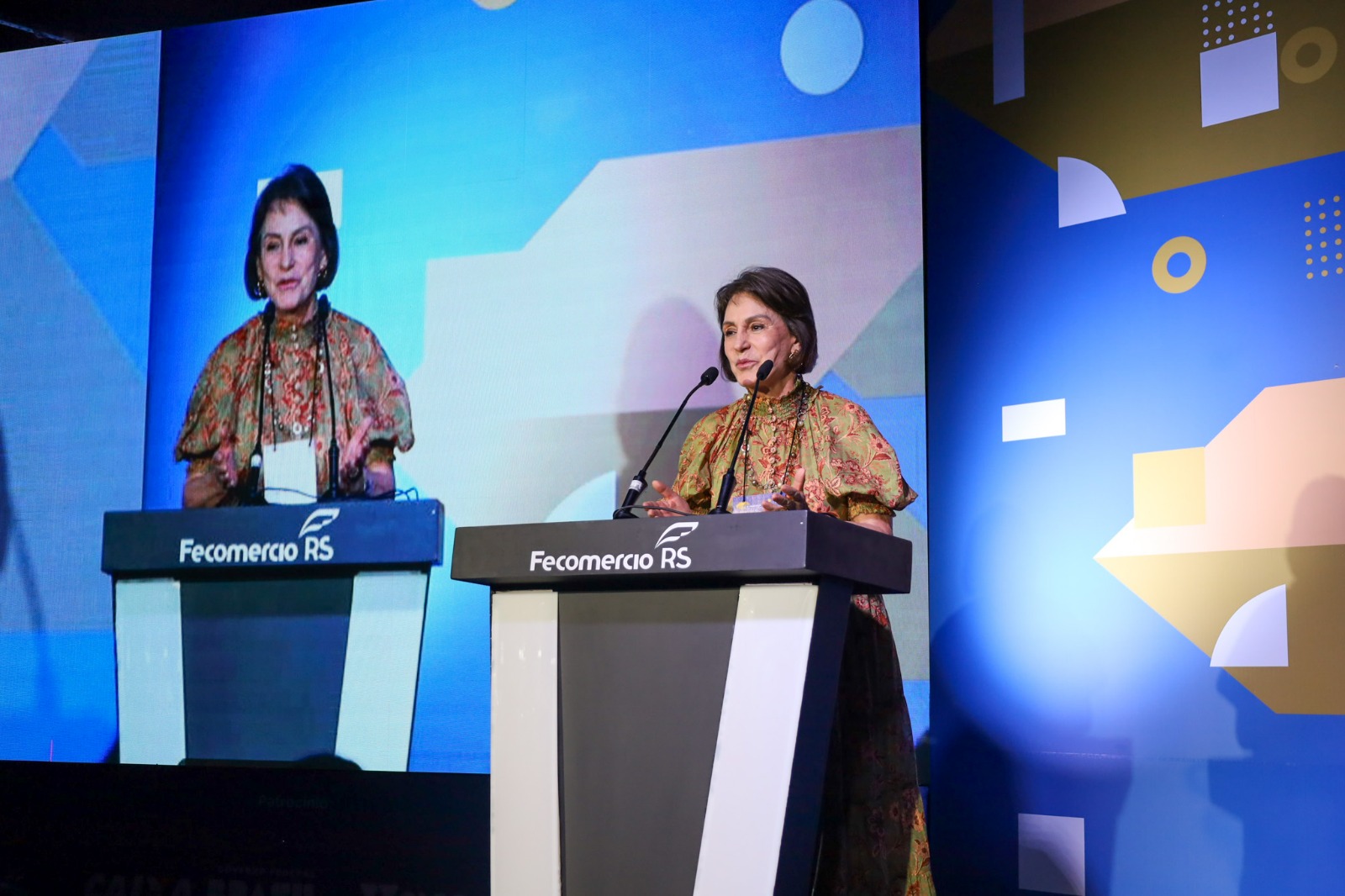 Ministra Peduzzi palestra.