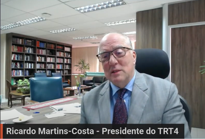 Frame da entrevista do presidente
