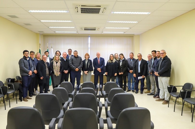 Foto posada no Foro Trabalhista Uruguaiana