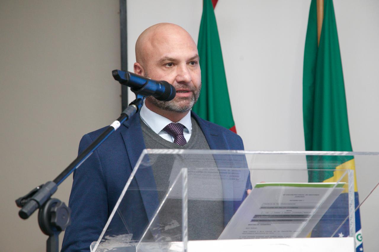 Foto do Desembargador Fabiano Holz Beserra.