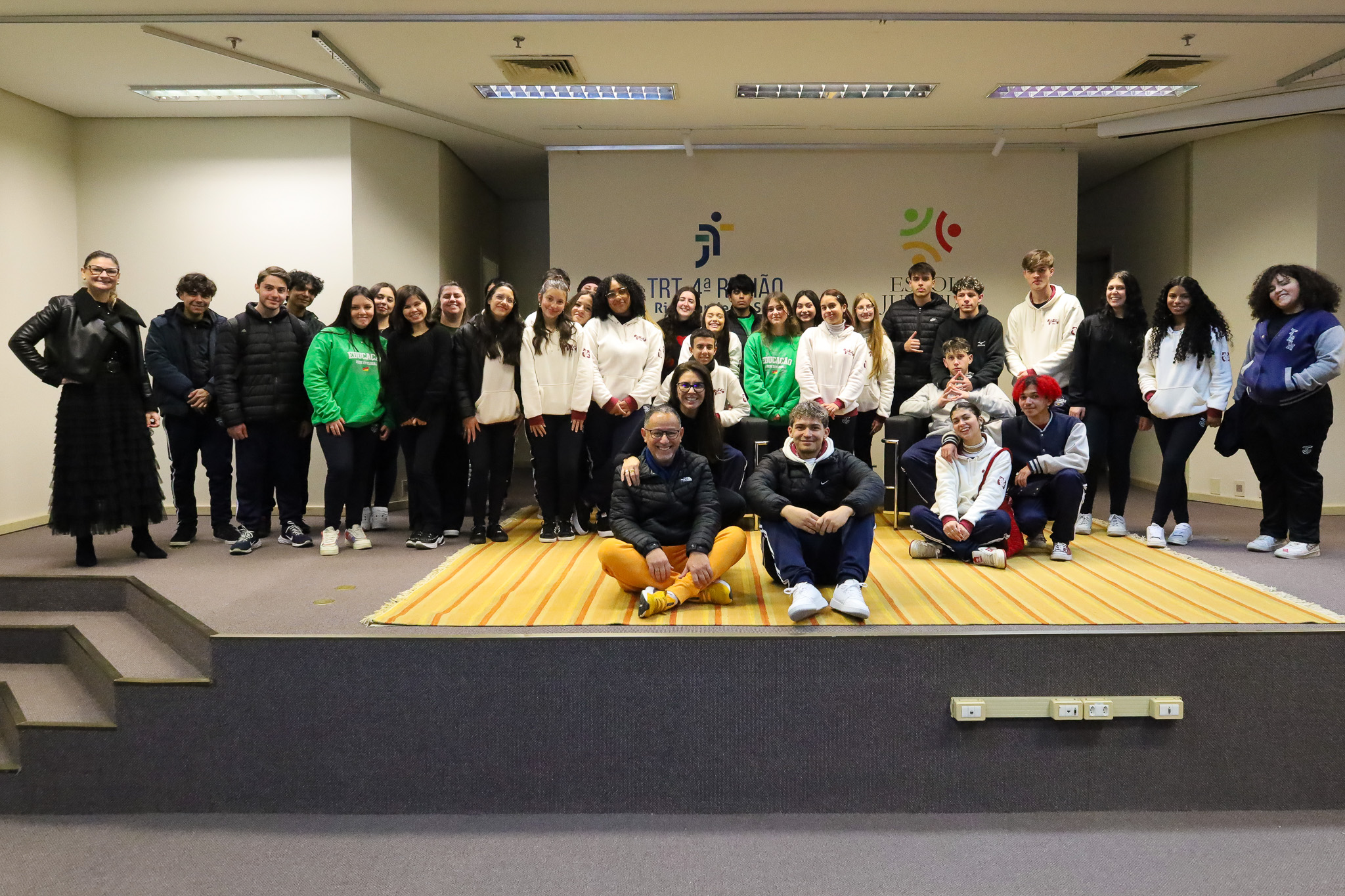 Alunos no Auditório Ruy Cirne Lima