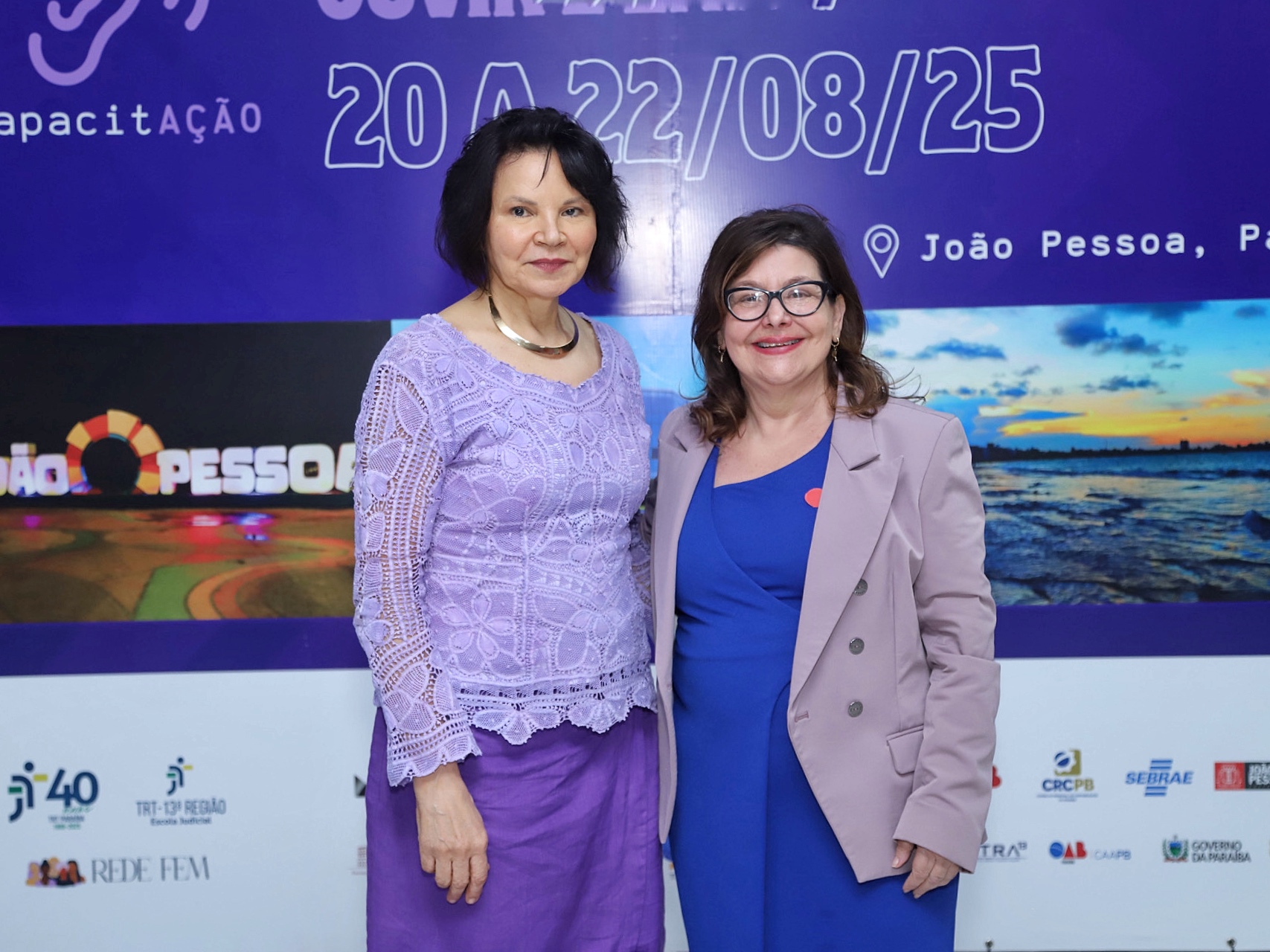 Desa. Herminegilda Leite Machado, presidente do TRT-13, e Desa. Carmen Gonzalez