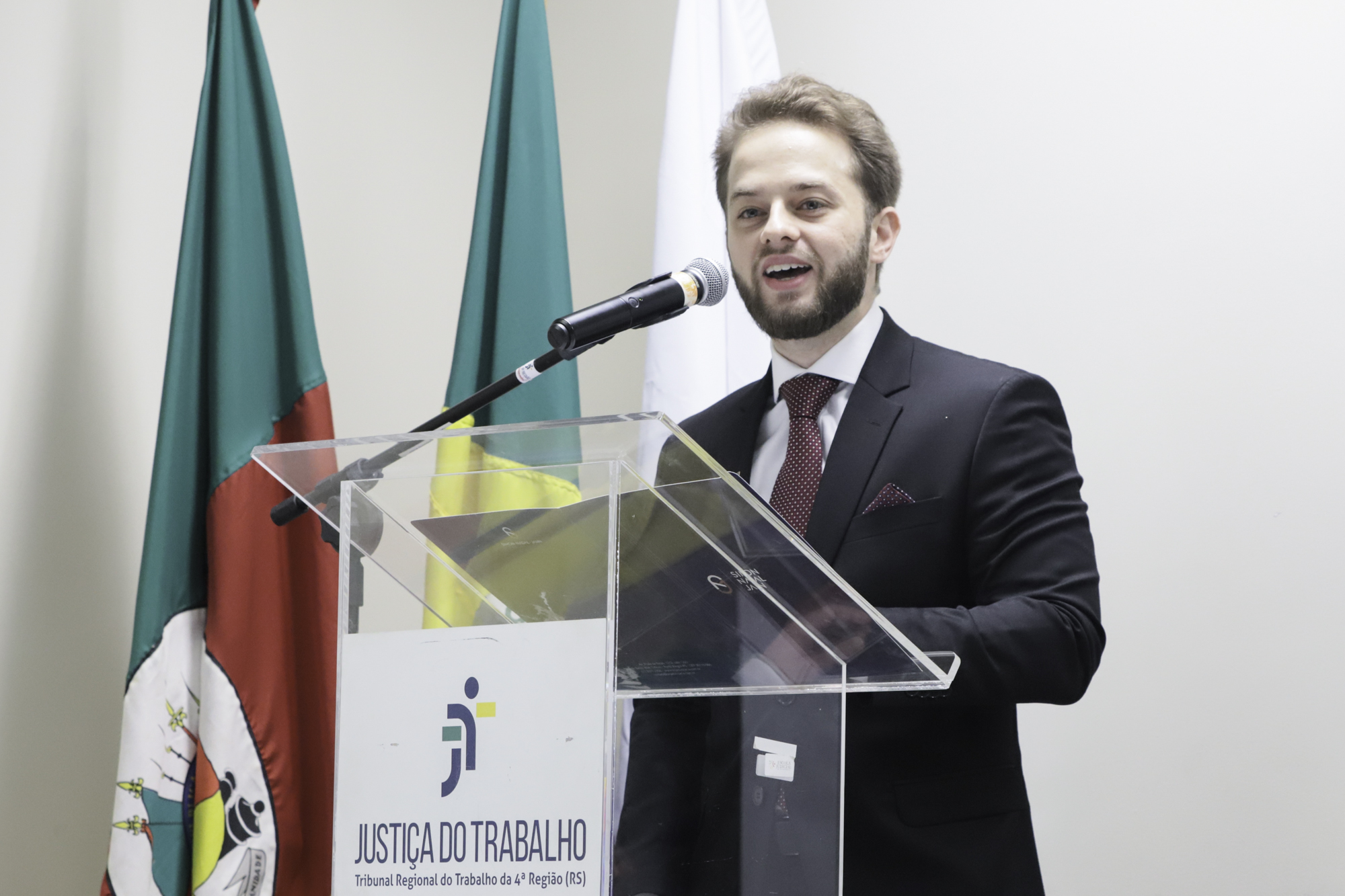 Vitor Kaiser no púlpito.