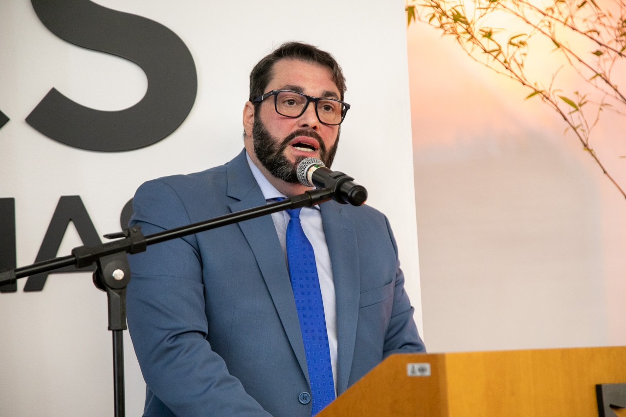 A foto é do des. Alexandre.