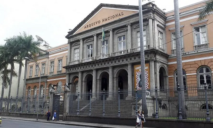 Fachada do prédio do Arquivo Nacional.
