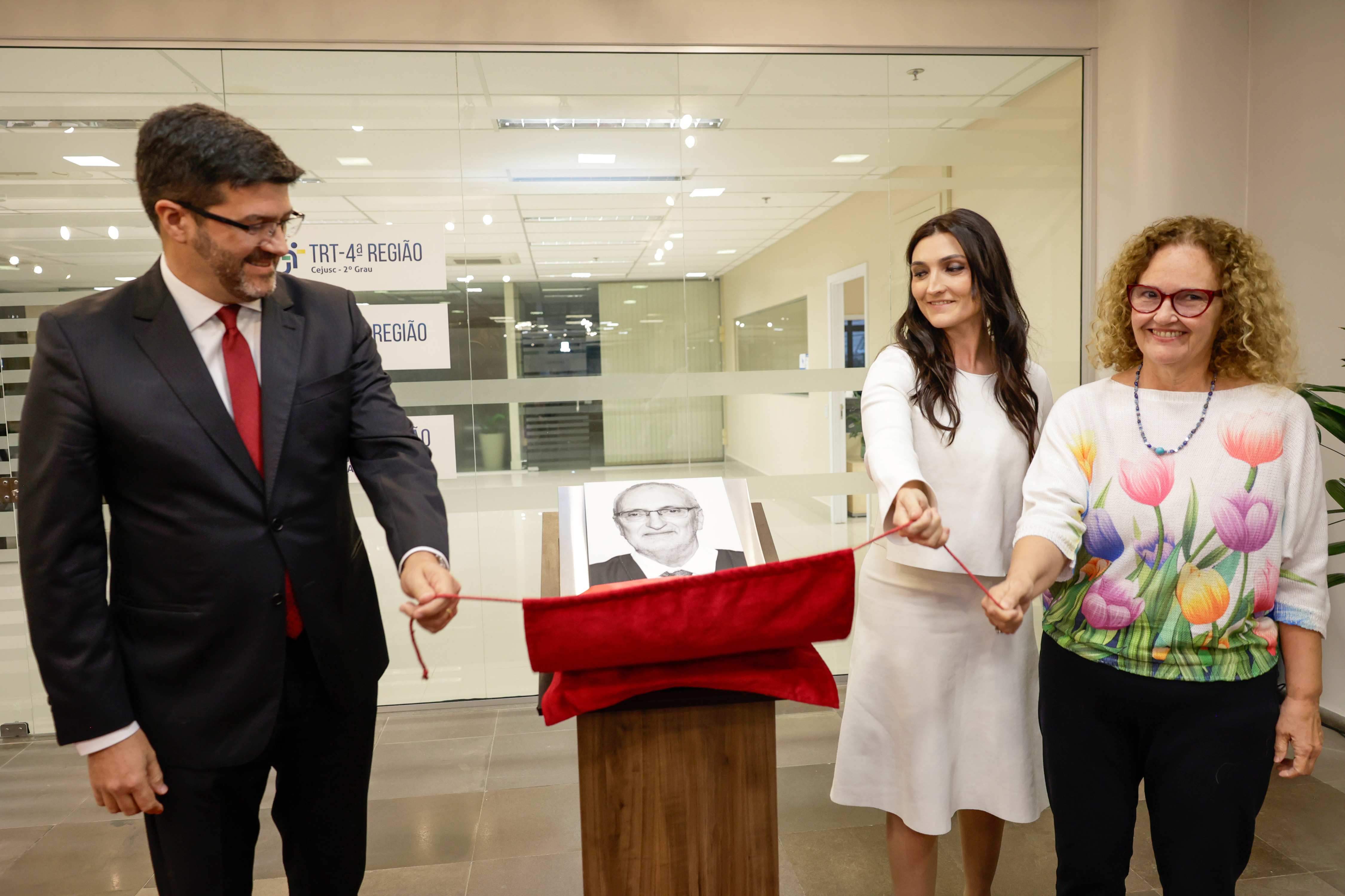 Descerramento do retrato do Des. Raul