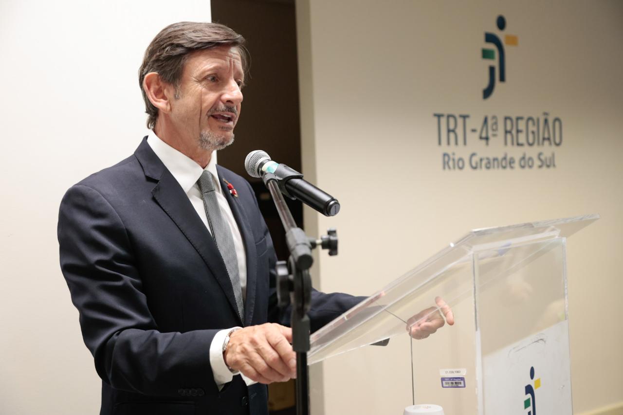 André Jobim de Azevedo