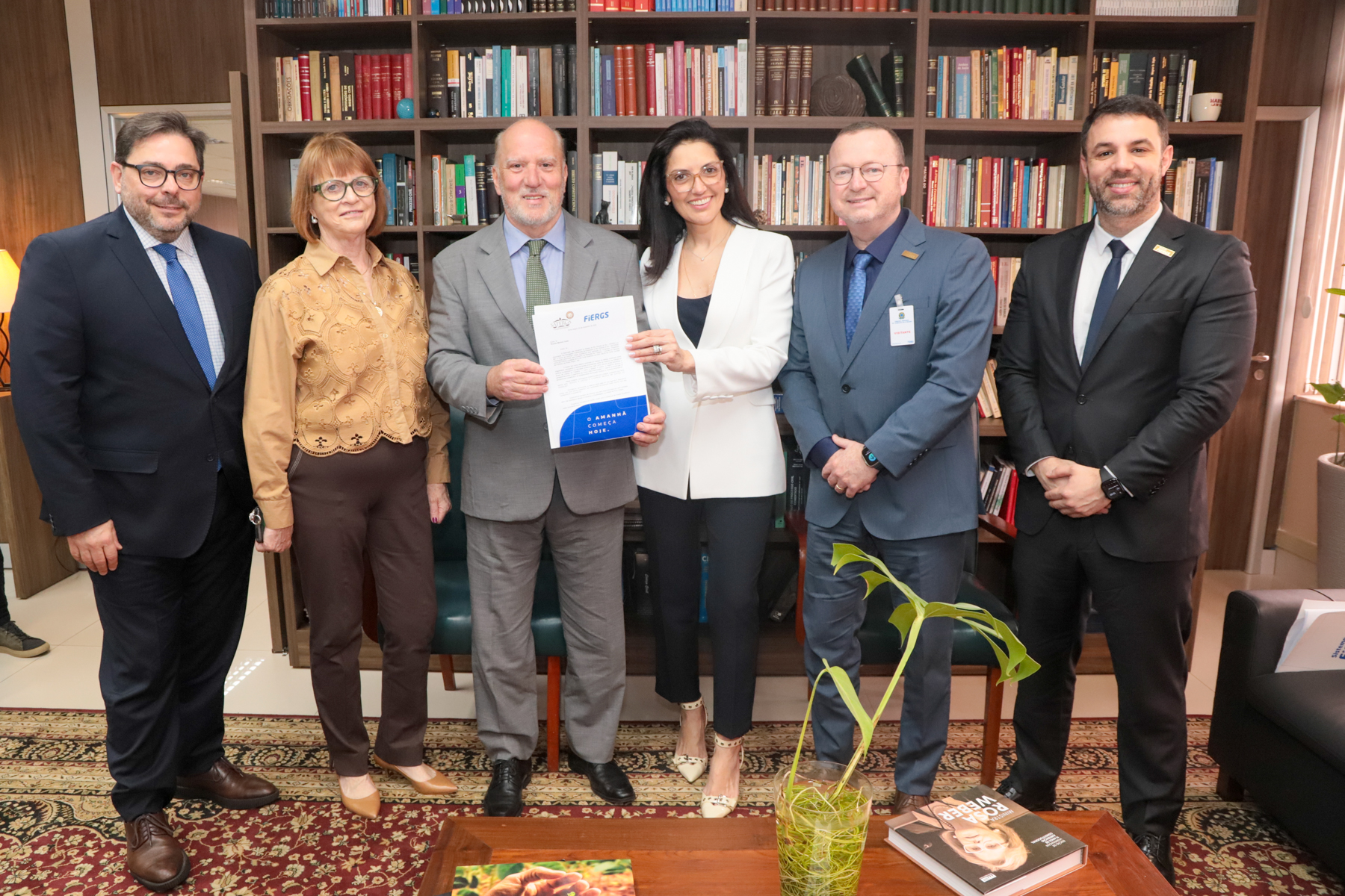 Camilo, Madalena, Ricardo, Márcia, Fábio e Guilherme.