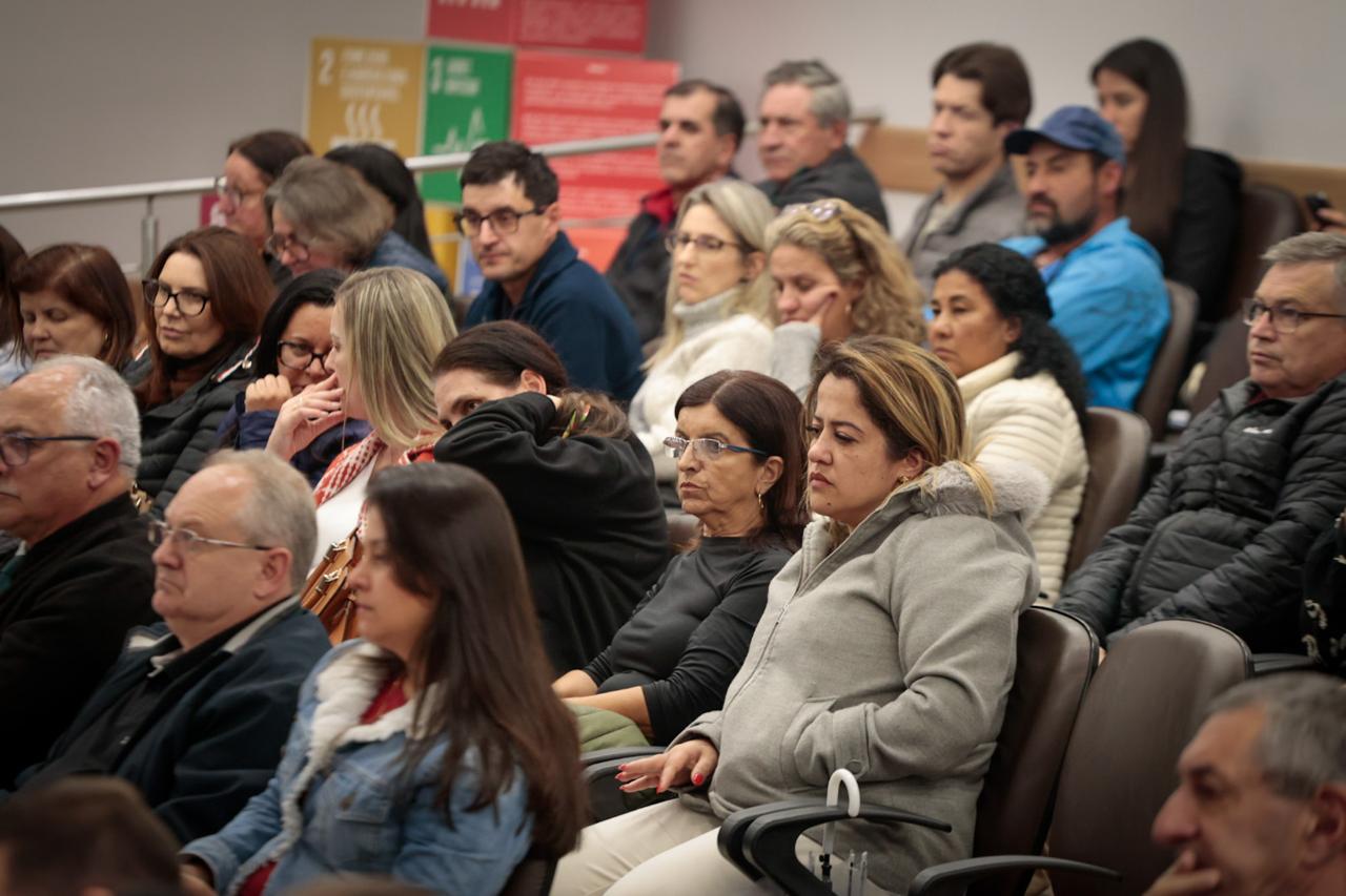 A foto mostra o público.