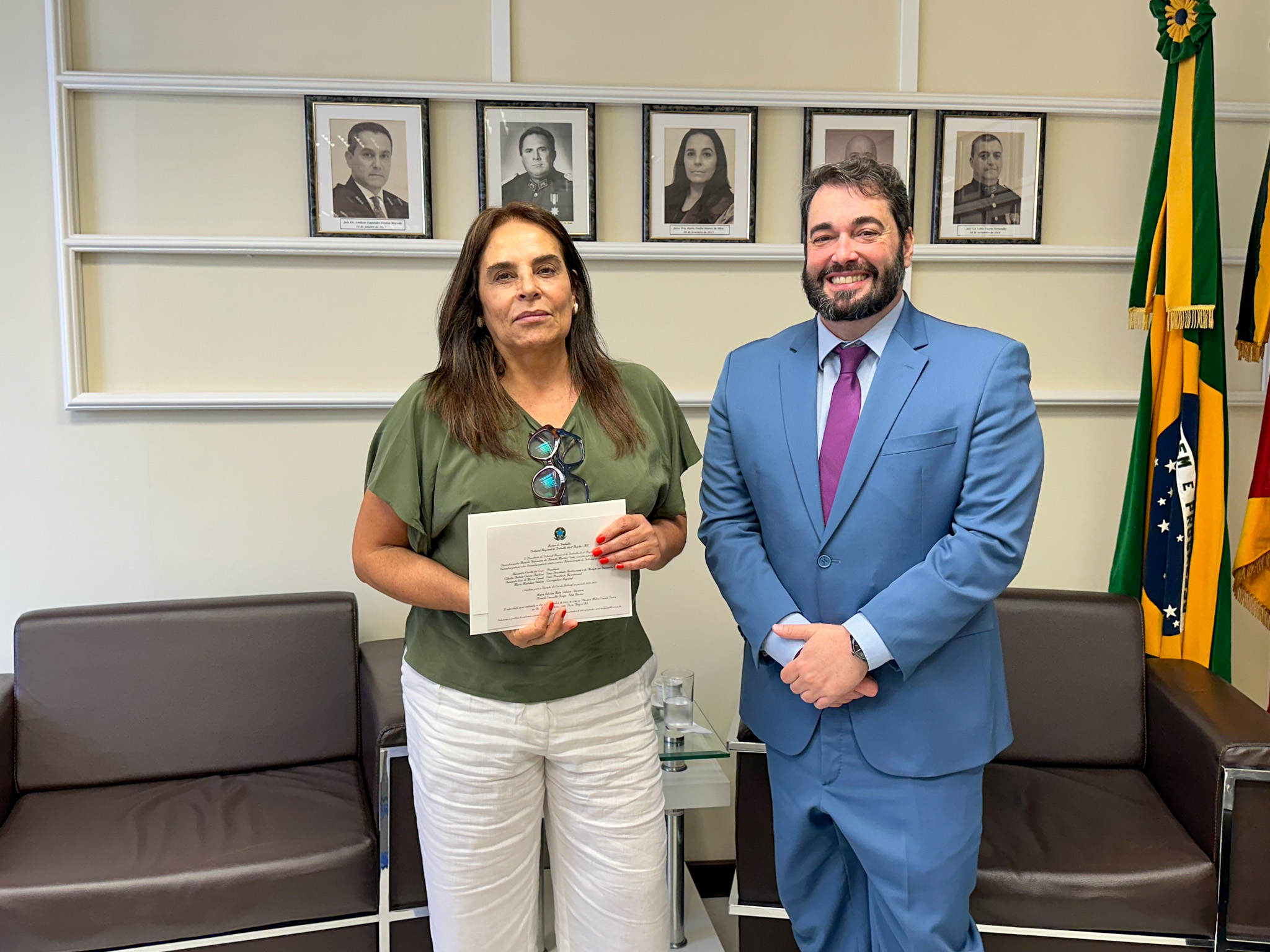 TRIBUNAL DE JUSTIÇA MILITAR - Maria Emília Moura da Silva e Alexandre Corrêa da Cruz