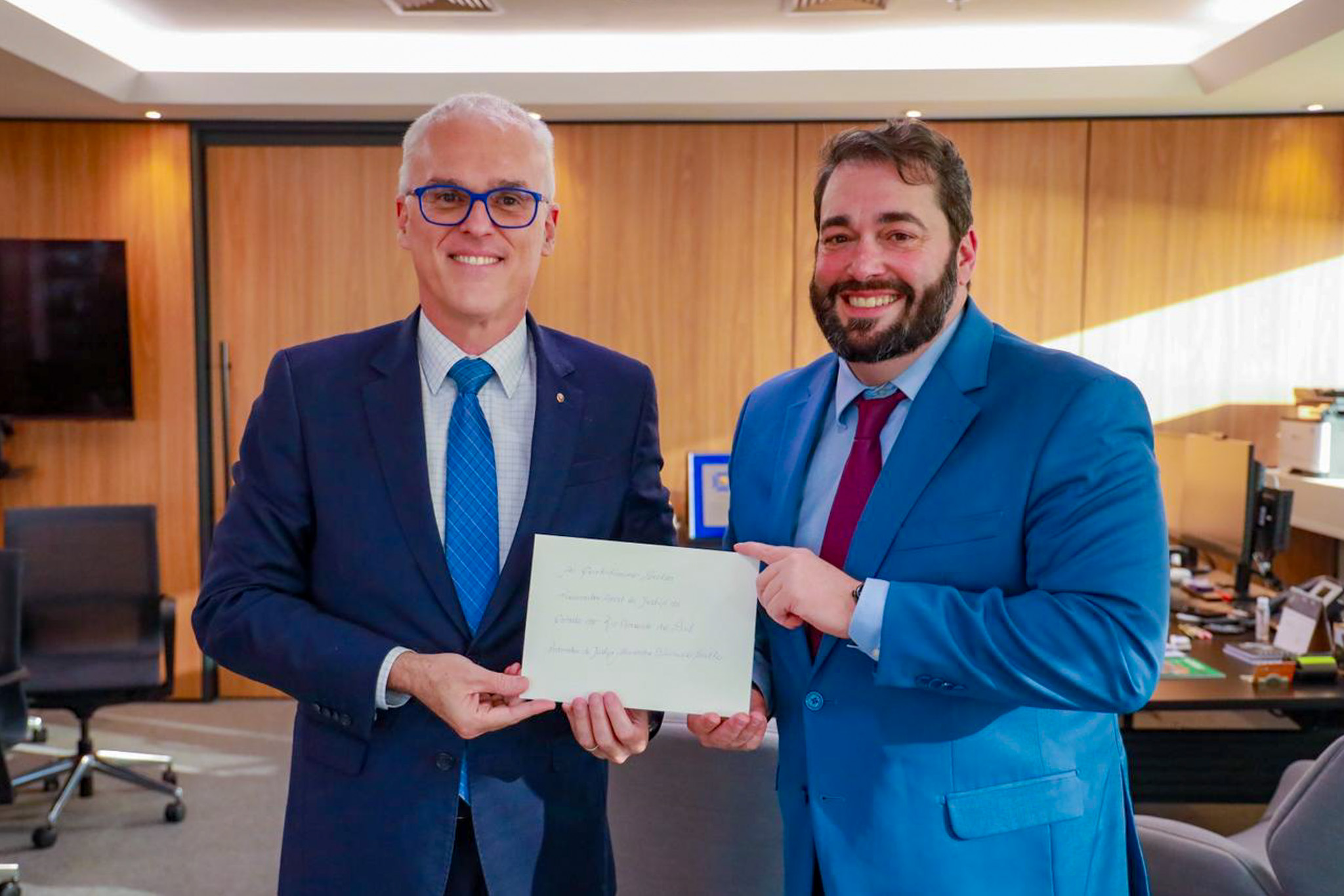 MINISTÉRIO PÚBLICO DO RS - Alexandre Saltz e Alexandre Corrêa da Cruz