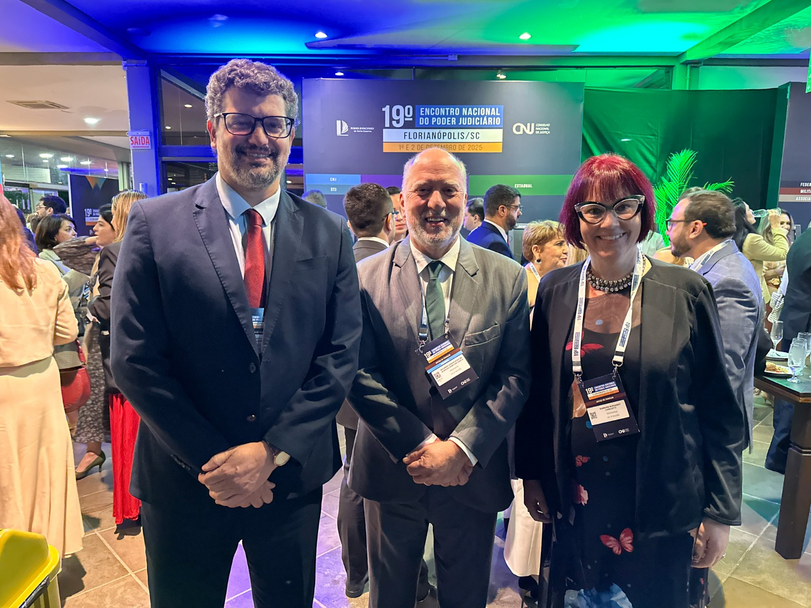 A foto mostra Diogo, Bárbara e Martins Costa.