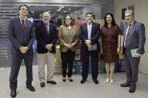 Fabrício Luckmann, Martins Costa, Luciana Stahnke, Caputo Bastos, Luciane Barzotto,  Cláudio Cassou. 