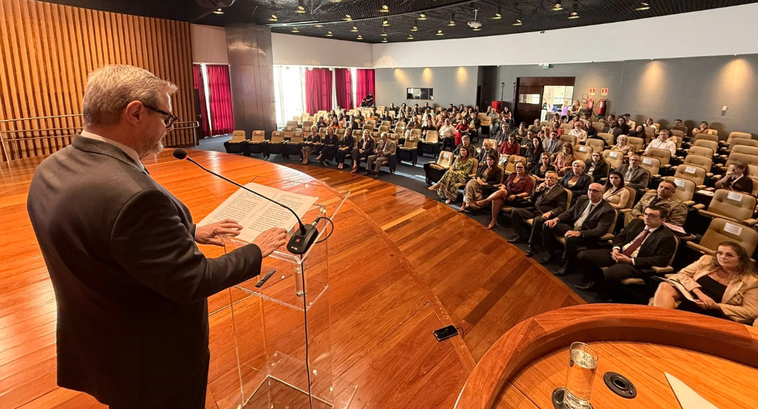 Fotografia do grupo presente na Solenidade de Lançamento do Projeto Sentinela