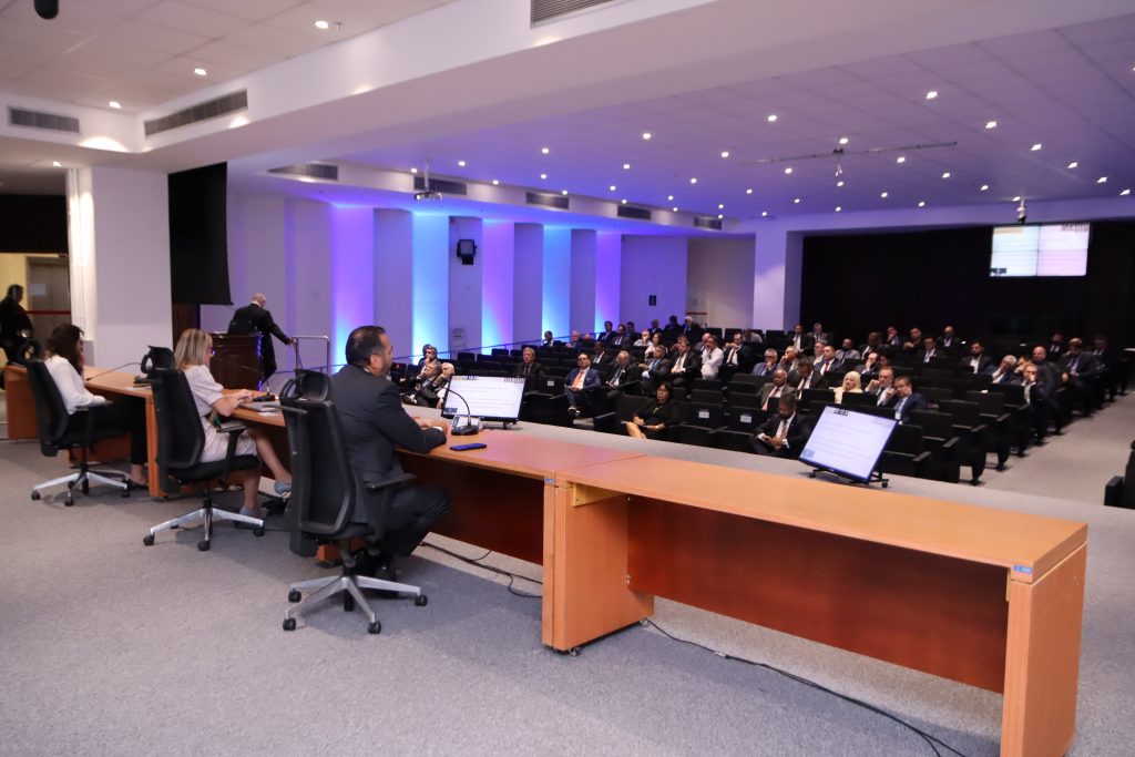 Fotografia do grupo presente na Reunião Ampliada do Comitê Gestor do Sistema Nacional de Segurança do Poder Judiciário – SINASPJ