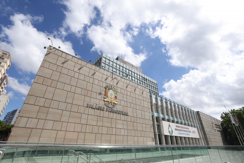 Fachada do Palácio Farroupilha, sede da Assembleia Legislativa do Rio Grande do Sul