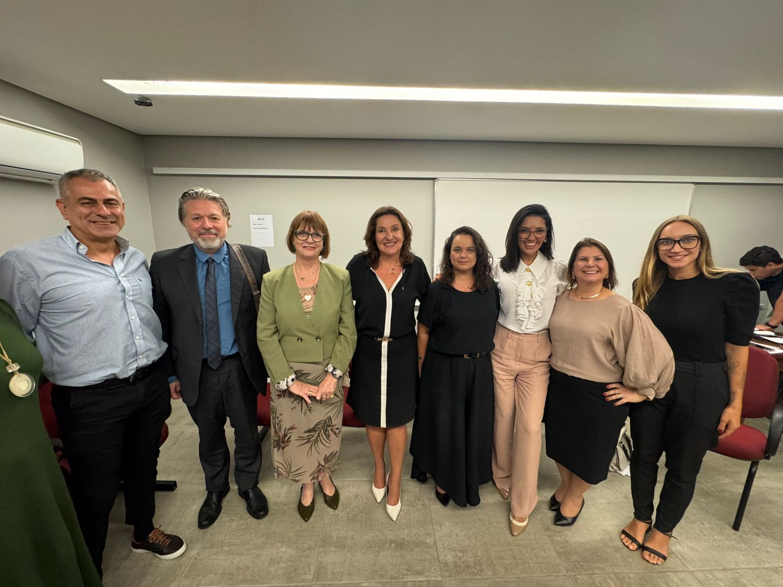 Foto posada de participantes do evento na Apejust