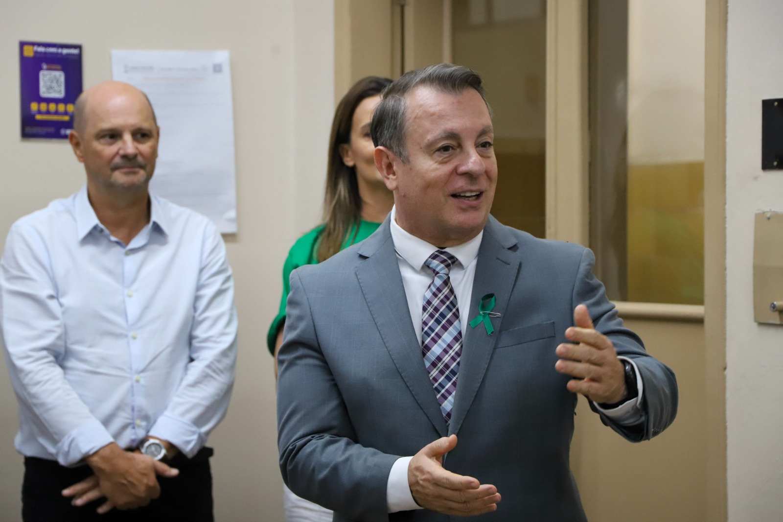 Juiz márcio em primeiro plano.